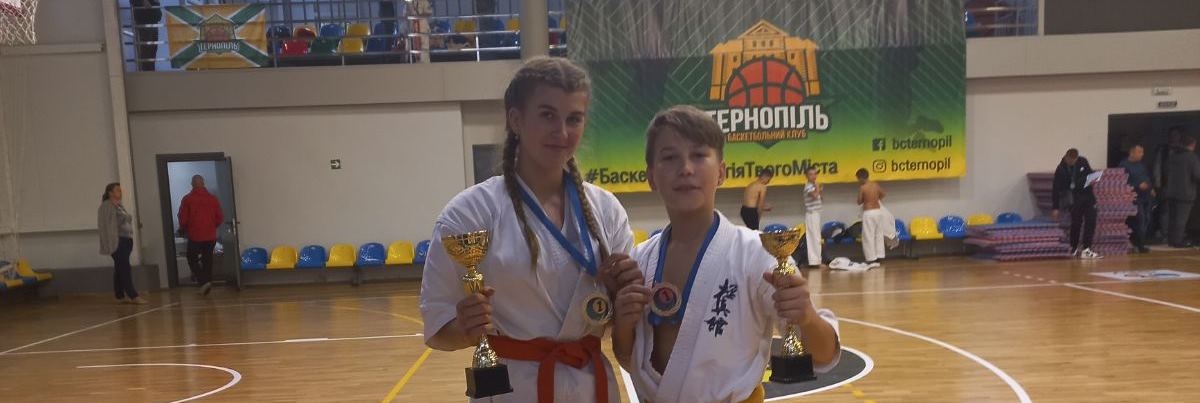Успіх першокурсниці на змаганнях з карате